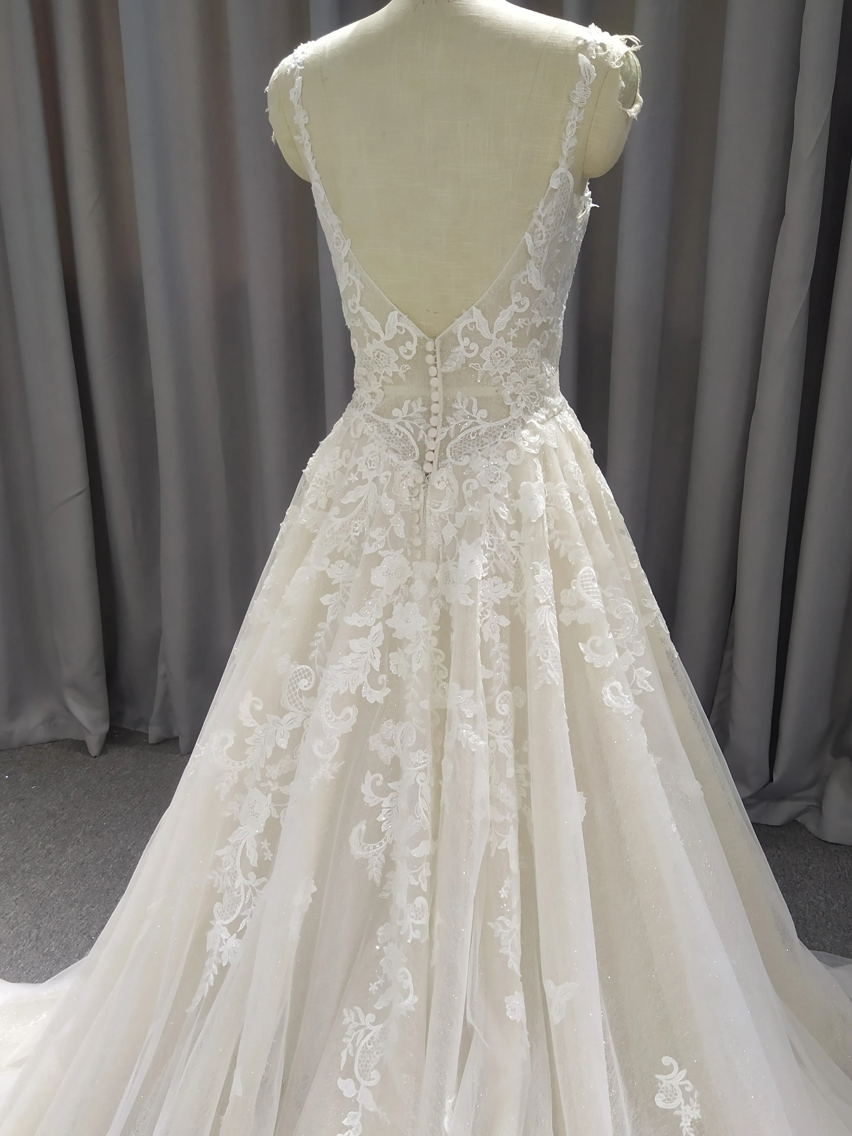 A-Line Spaghetti Straps Court Train Wedding Dresses With Lace