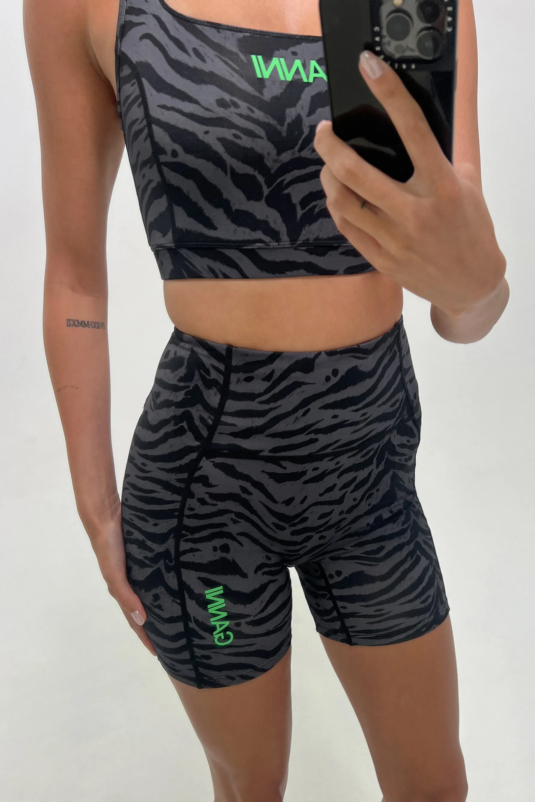 Active Ultra High Waist Shorts - Phantom
