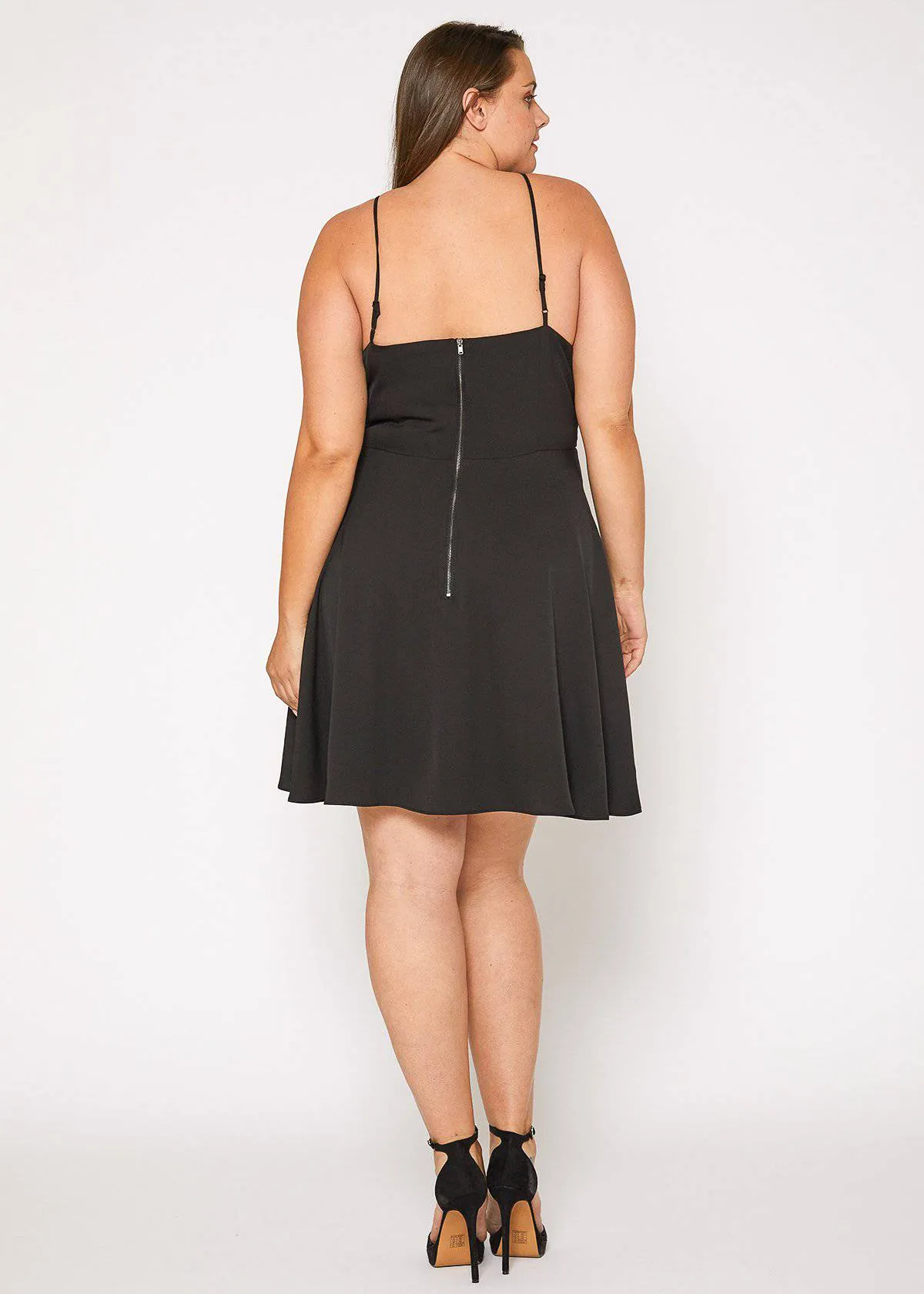 Plus Size V-neck Spaghetti Strap Cocktail Dress in Black