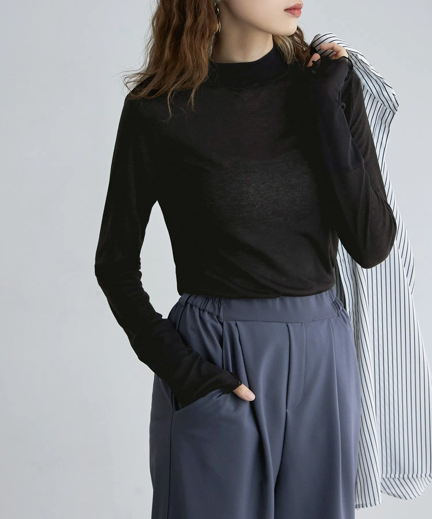 Sheer mellow switching tops
