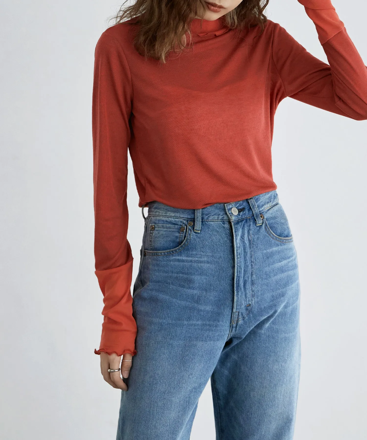 Sheer mellow switching tops