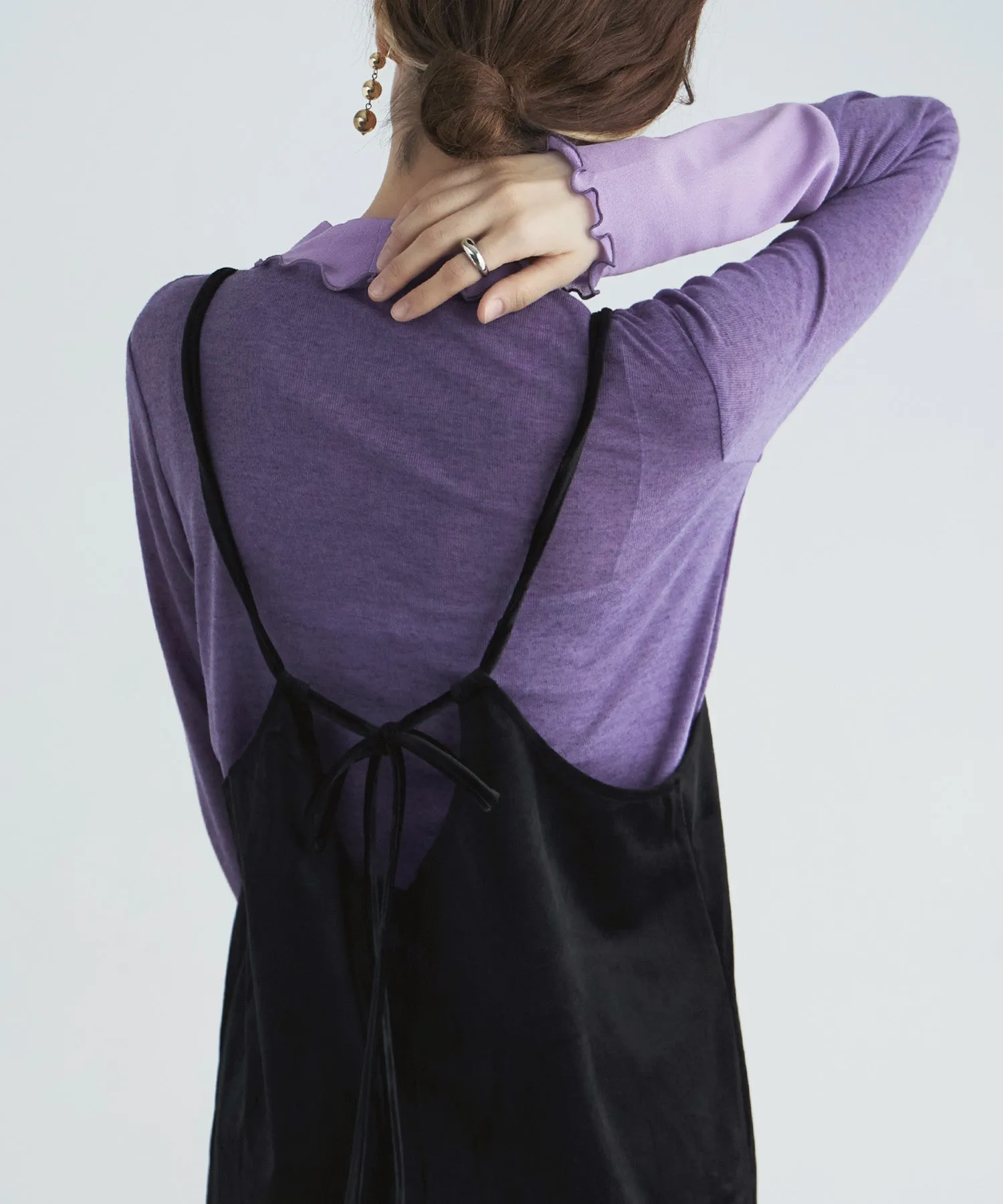 Sheer mellow switching tops