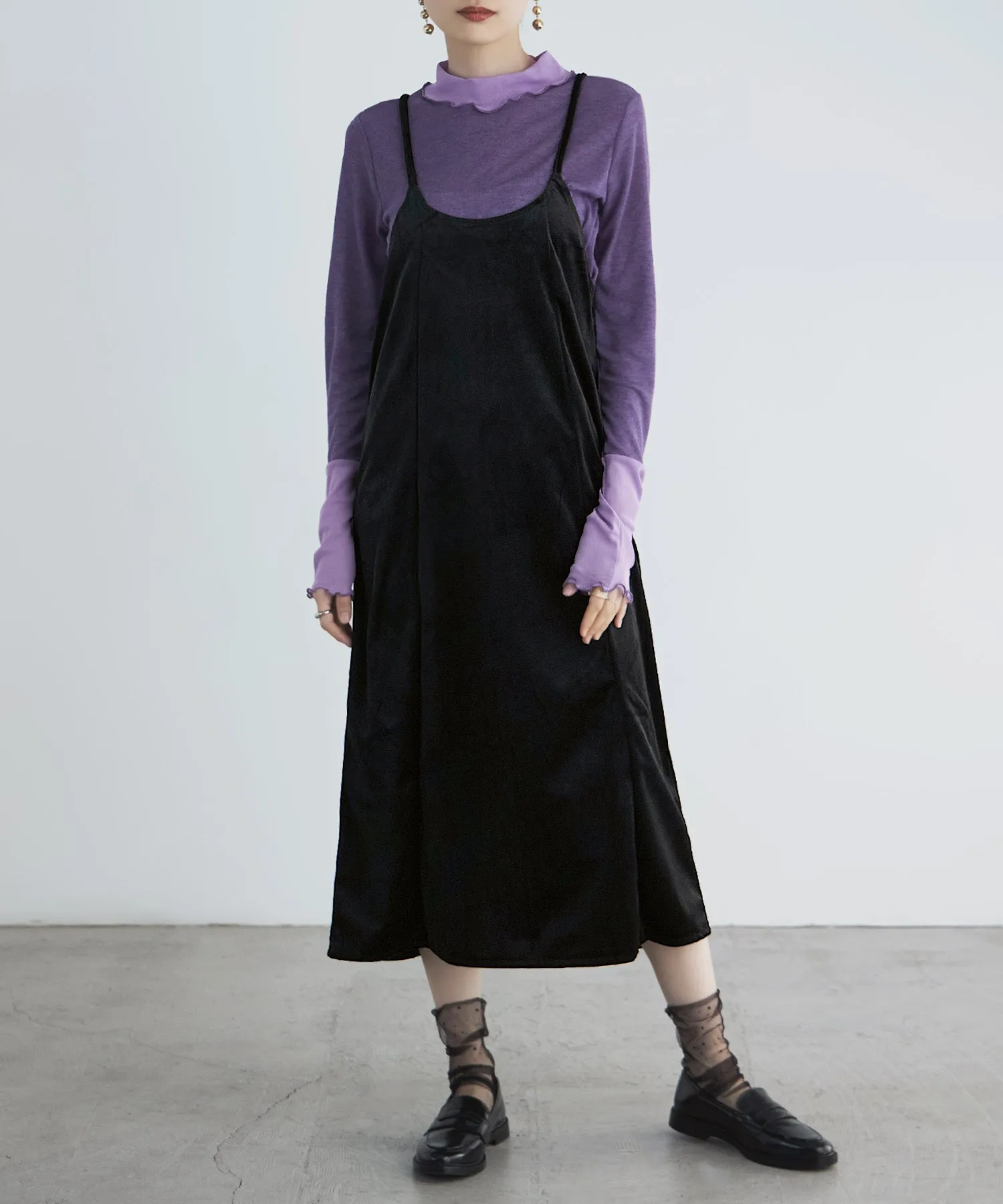Sheer mellow switching tops
